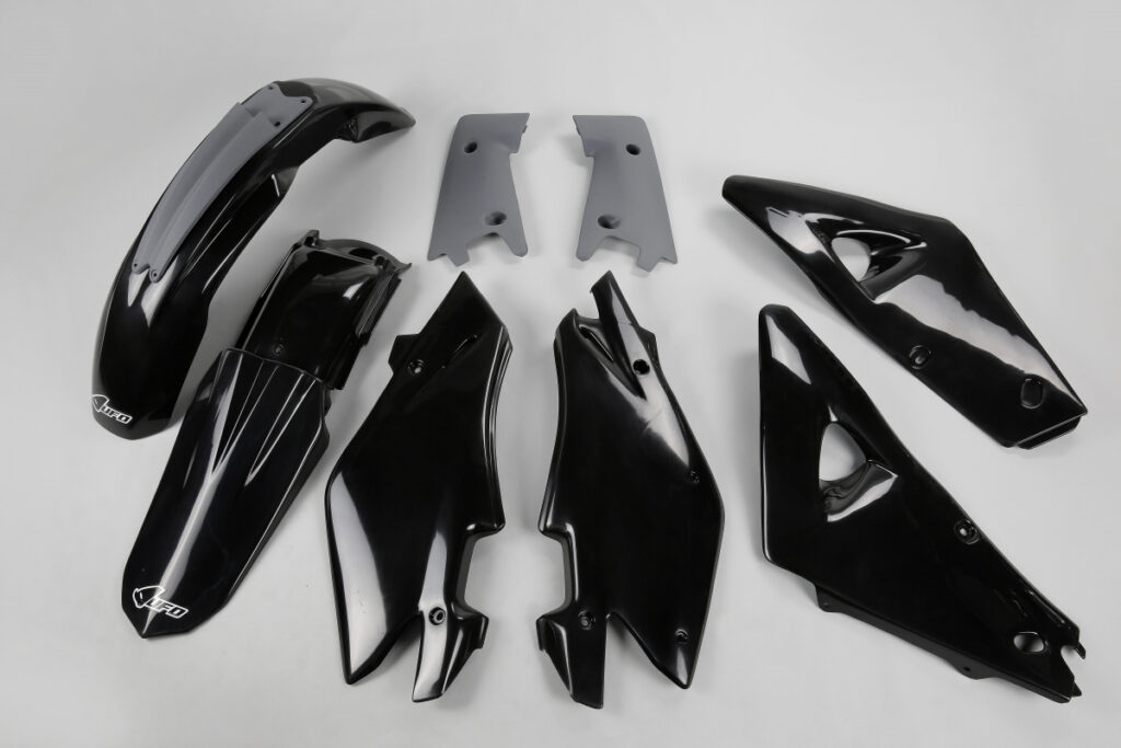 UFO plastic kit Zwart Husqvarna WR/CR 125/250 2005