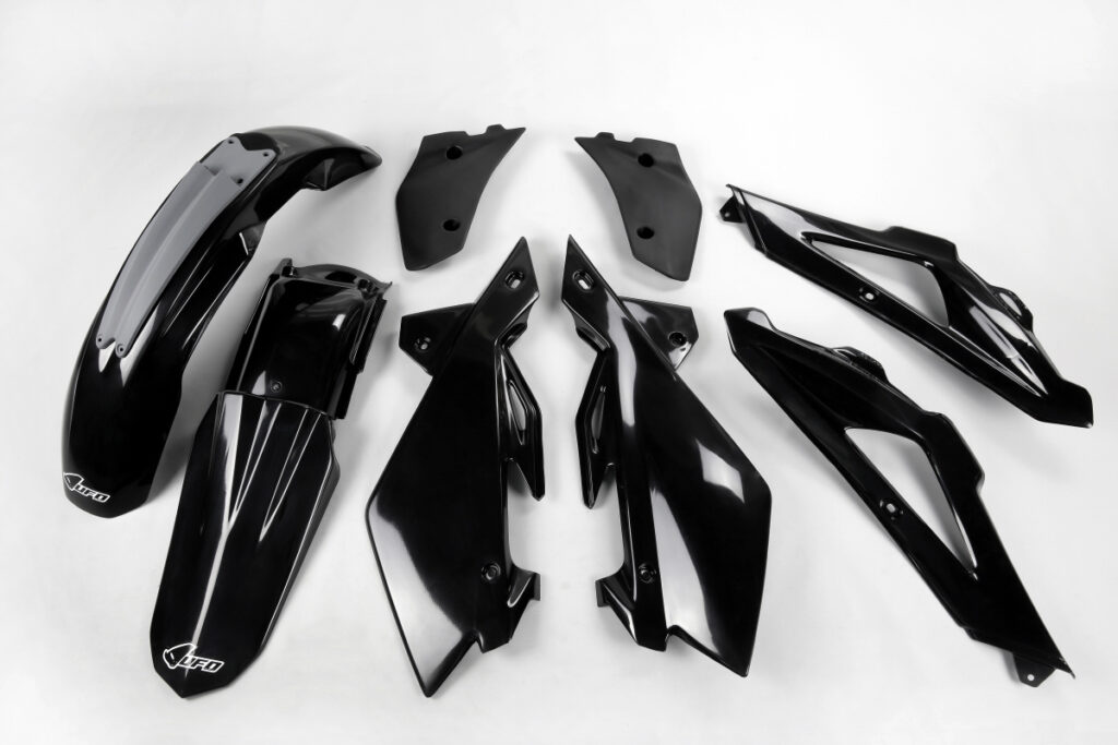 UFO plastic kit Zwart Husqvarna CR 125/250 2006-2008