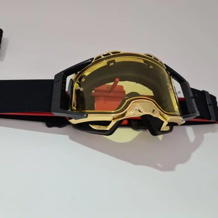 BRAAP Crossbril Zwart met goud frame en gele lens