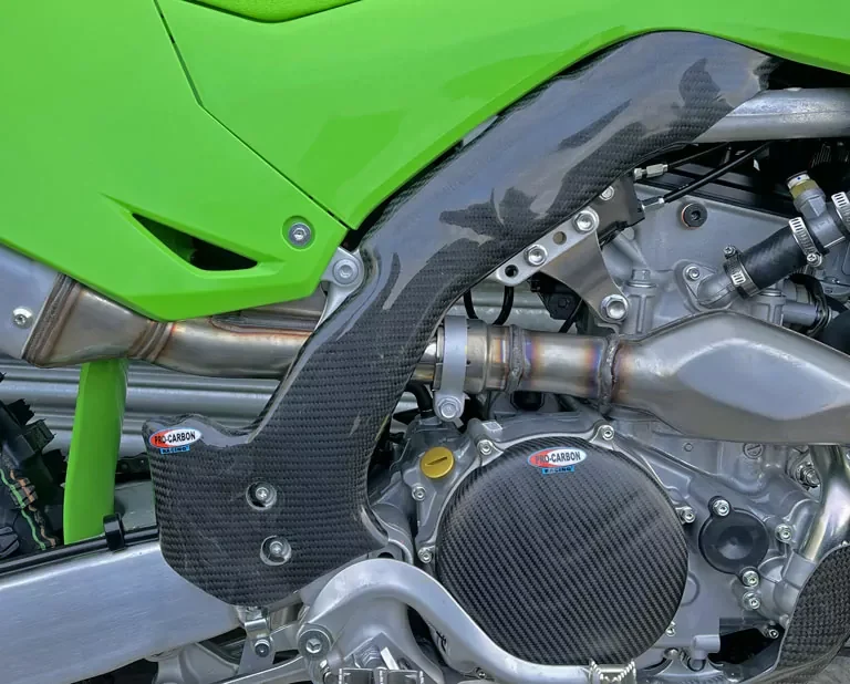 Pro Carbon framebeschermers ( lang ) Kawasaki KX 450 2024