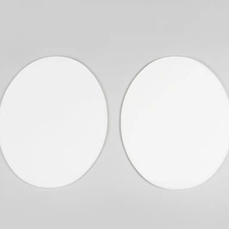 UFO voornummerplaat universeel Wit Oval plate since 1970 ( 2 stuks )