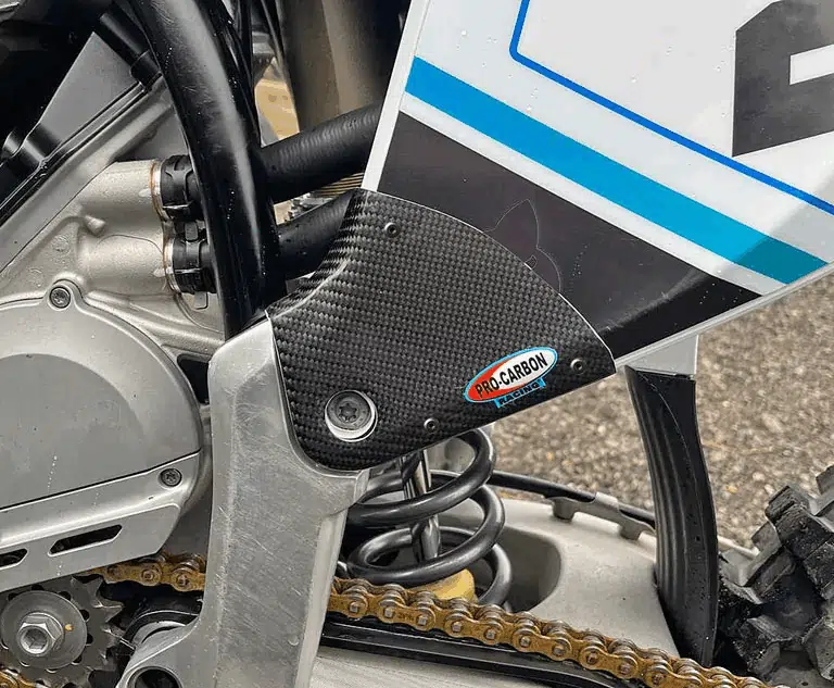 Pro Carbon sticker beschermer zijnummerborden Stark Varg