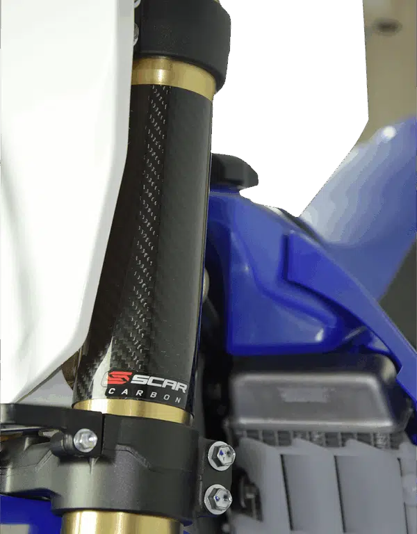 Scar bovenste voorvork deel carbon wraps 240x52mm ( set van links en rechts )