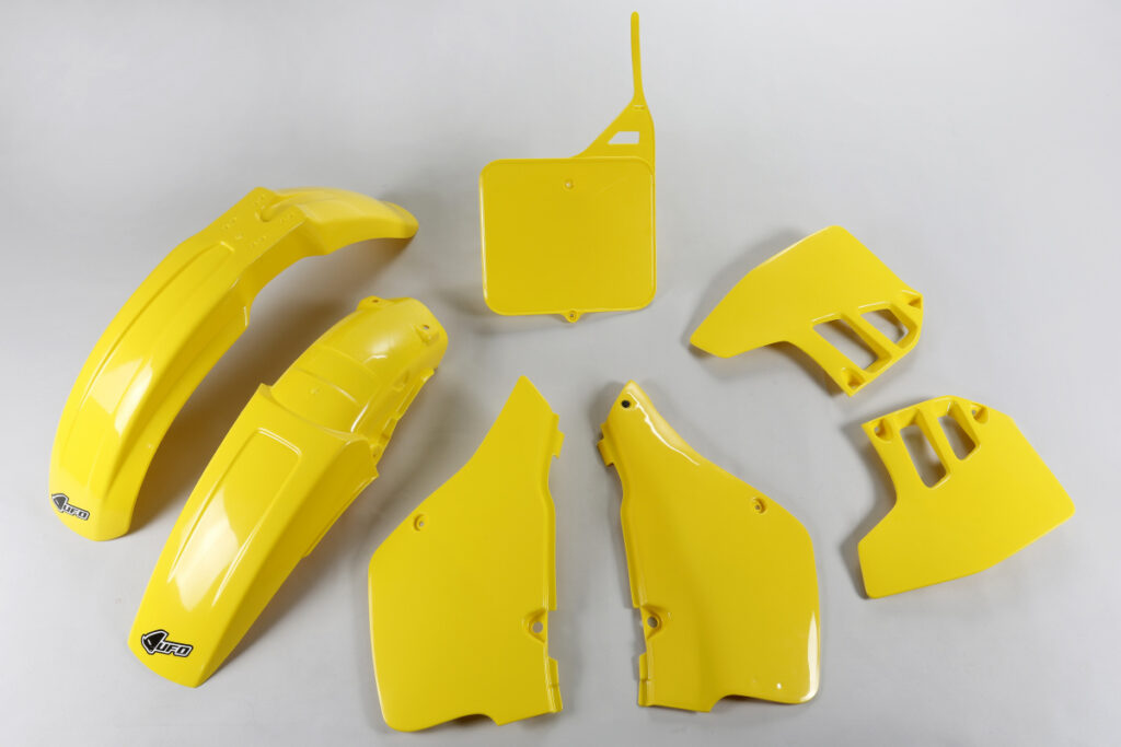 UFO plastic kit Geel Suzuki RM 125 1992