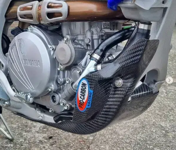 Pro Carbon blokbeschermer GP Special Yamaha YZ 250F 2019-2023 & Fantic XXF 250 2022-2023