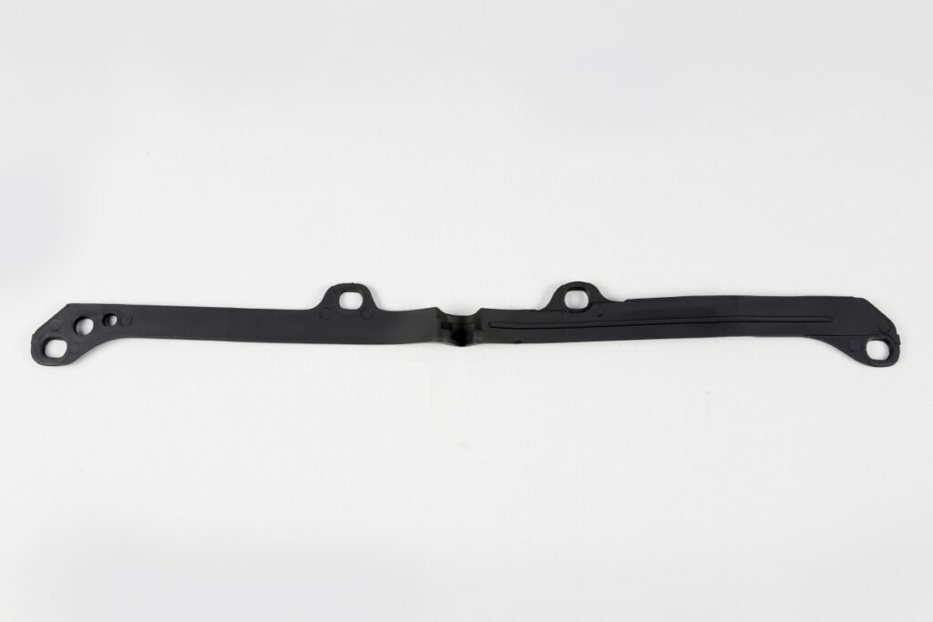 UFO swingarm geleider zwart Yamaha YZ 125/250 02-04 & YZ-F/WR-F 00-04