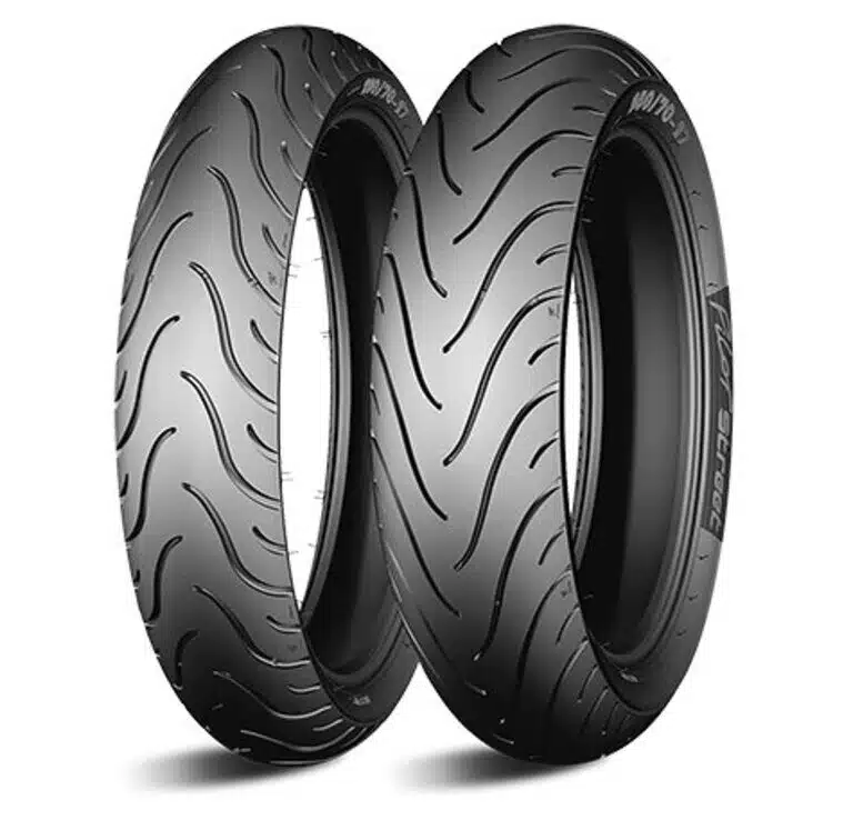 Michelin 130/70 -17 M/C 62S PILOT STREET REAR TL/TT achterband