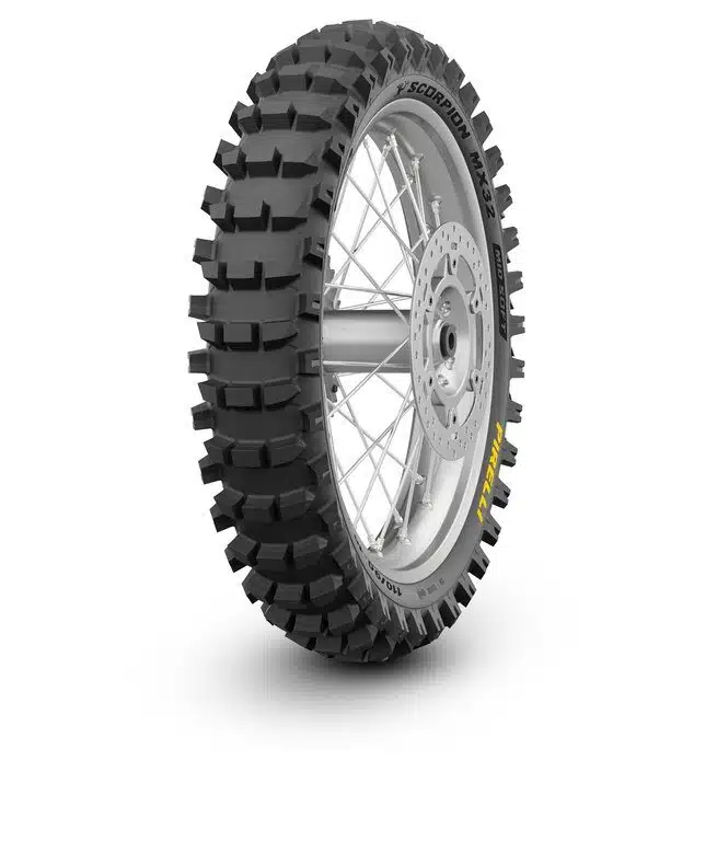 Pirelli NEW Scorpion MX 32 Mid Soft Achterband 110/90-19