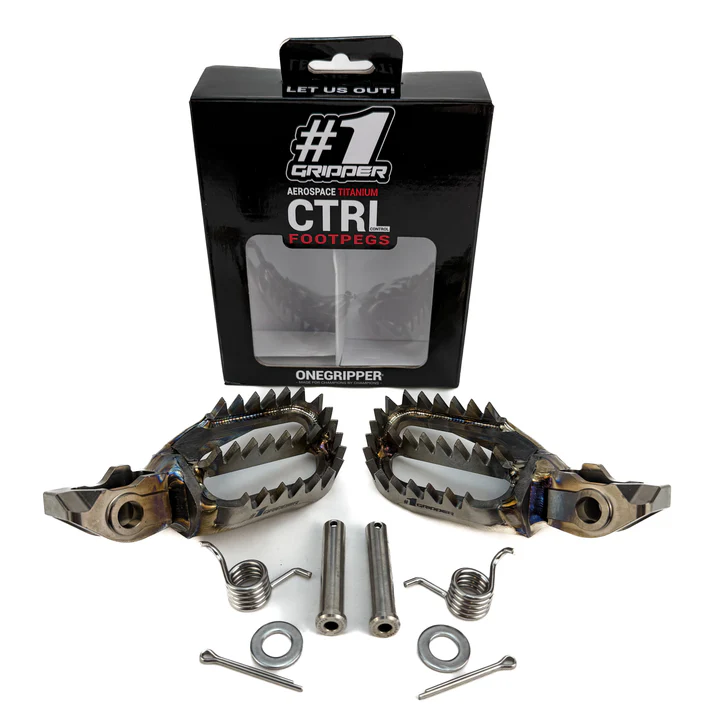 Onegripper Ti-CTRL Titanium voetsteunen #1 60mm KTM SX/SX-F 125/150/250/300/350/450 2023- & Husqvarna TC/FC 125/150/250/350/450 2023- & Gas Gas MC/MC-F 125-450 2024- ( -5 mm down / -5 mm back )